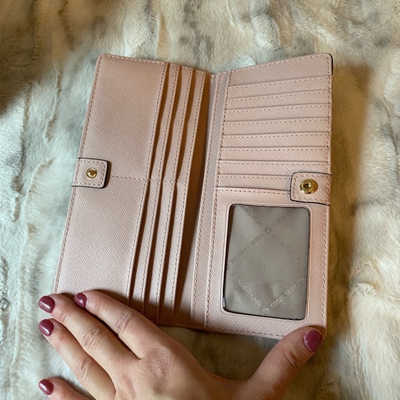 SOLD Michael Kors Purse and Wallet - Picture 7 of 10